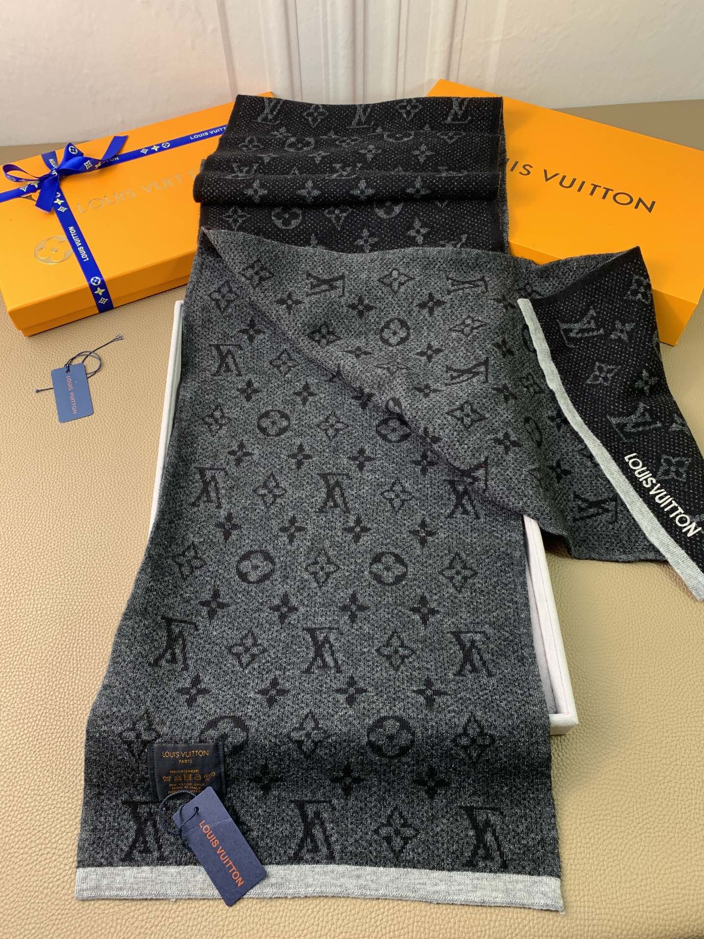 Louis Vuitton Scarf